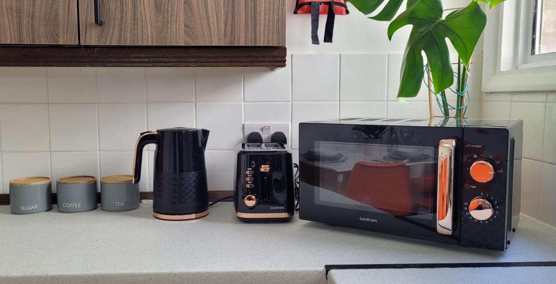 Stylish And Bright Flat In London N8 Turnpike Lane - Piccadilly Line Apartment Екстериор снимка