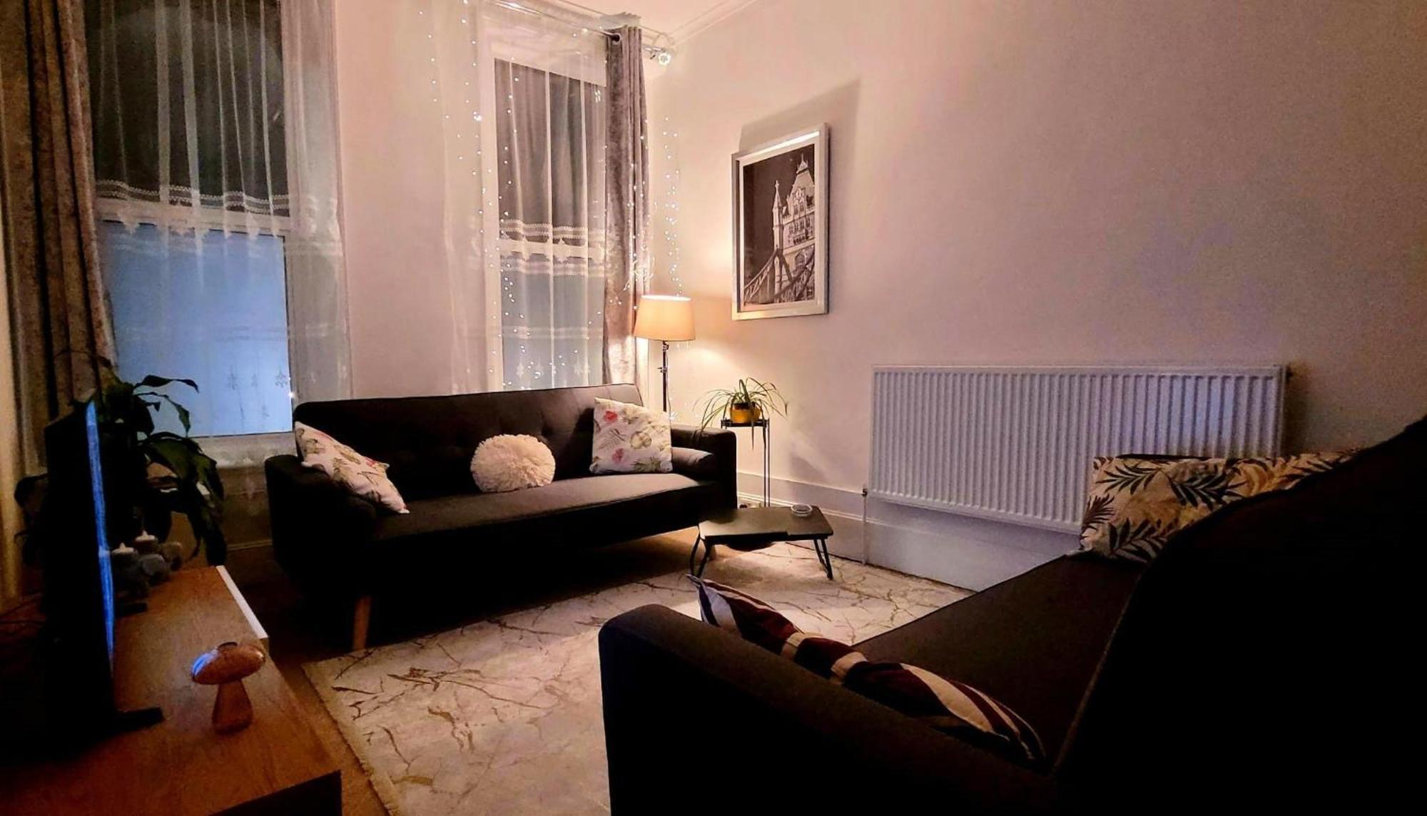 Stylish And Bright Flat In London N8 Turnpike Lane - Piccadilly Line Apartment Екстериор снимка