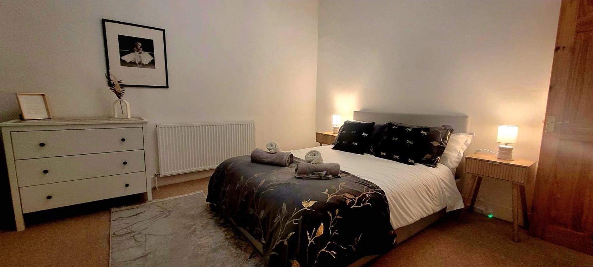 Stylish And Bright Flat In London N8 Turnpike Lane - Piccadilly Line Apartment Екстериор снимка